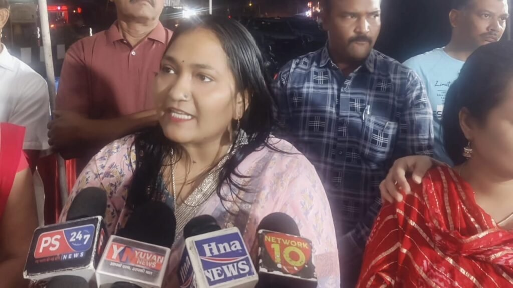 social worker Mrinalini Sengar extended support