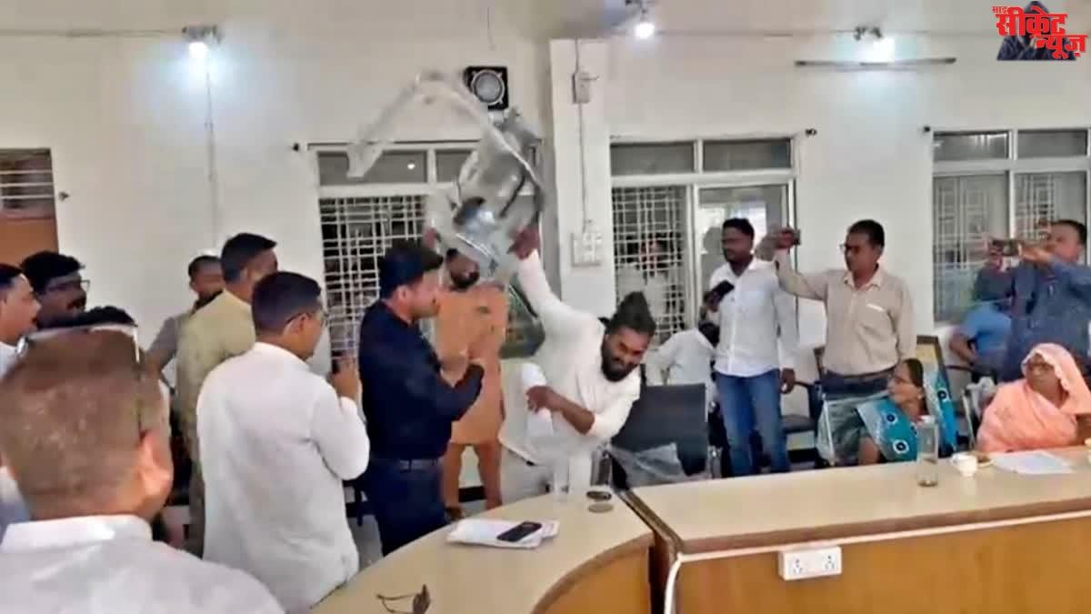 मिडिल ईस्ट संकट के कारण सोना हुआ महंगा, 10,500 रुपए प्रति दस ग्राम, चांदी के रेट भी रिकॉर्ड तोड़