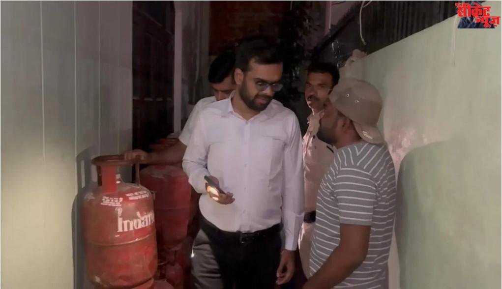 एमपी गजब : गैस संकट, लेकिन रिटायर्ड शिक्षक के घर से मिले 25 सिलेंडर; प्रशासन ने रात में मारा छापा