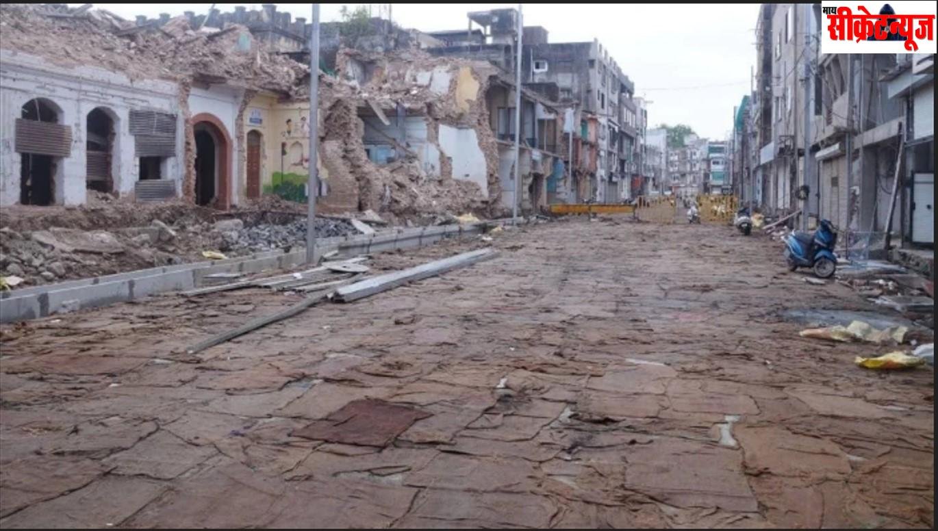 बरसात सिर पर, उज्जैन में सड़क चौड़ीकरण परियोजनाएं अब भी अधूरी, बढ़ाएंगी परेशानी