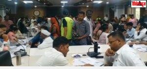 इंदौर कलेक्टर का समस्या सुलझाने का अलग स्टाइल