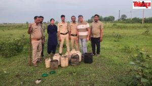 थाना बक्सवाहा पुलिस की अवैध शराब के विरुद्ध बड़ा एक्शन – अवैध देशी एवं महुआ शराब जप्त, 100 लीटर महुआ लहान का किया गया नष्टीकरण