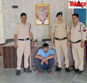छतरपुर: थाना कोतवाली पुलिस ने रात्रि गश्त के दौरान गल्ला मंडी के पास से आरोपी को देशी कट्टा सहित किया गिरफ्तार