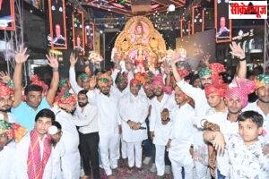श्री श्री दुर्गाउत्सव समिति यादव कॉलोनी द्वारा मातारानी की भव्य आगवानी, भक्तिमय हुआ वातावरण